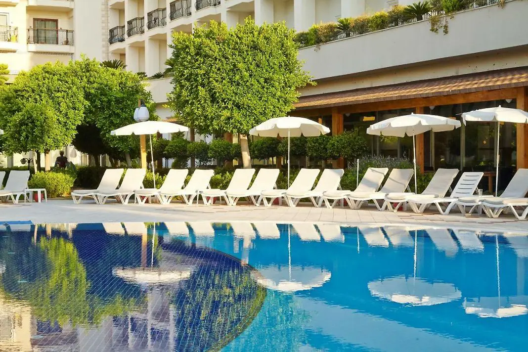 امکانات هتل پالمت بیچ ریزورت آنتالیا